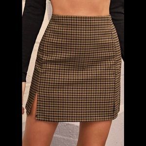 Plaid brown and black high rise skirt